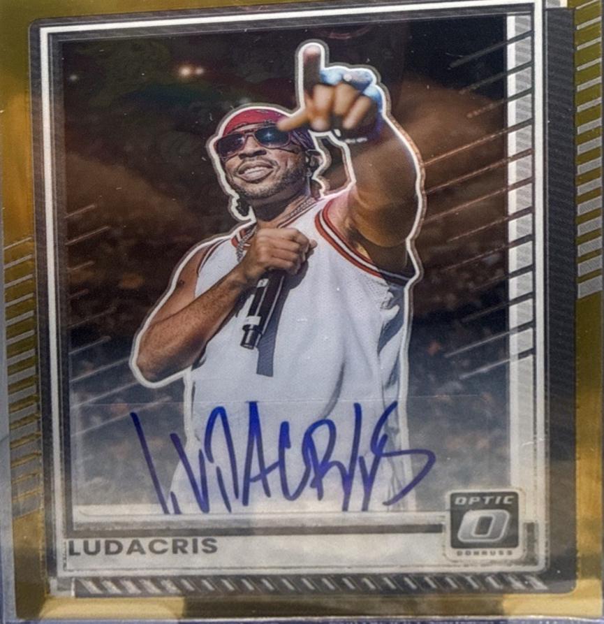 Ludacris [Gold Holo Optic Autograph] #122