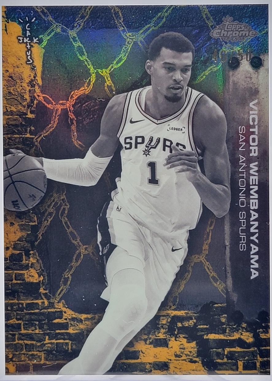 Victor Wembanyama [Gold Refractor] #59
