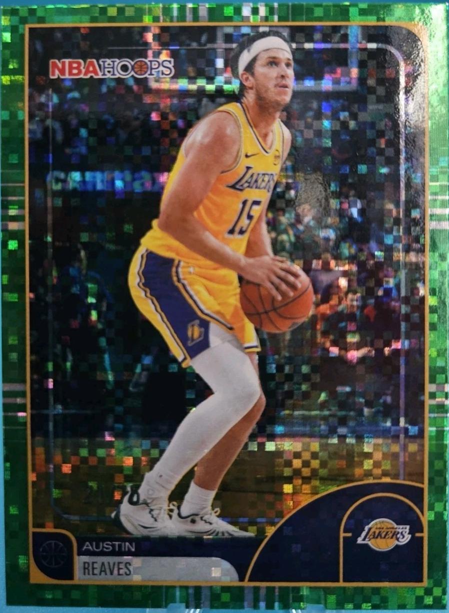 Austin Reaves [Pixel Burst Green] #14