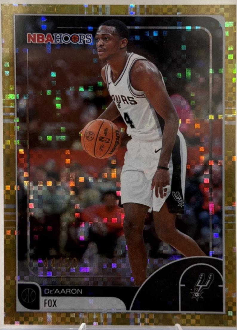 De'Aaron Fox [Pixel Burst Gold] #18