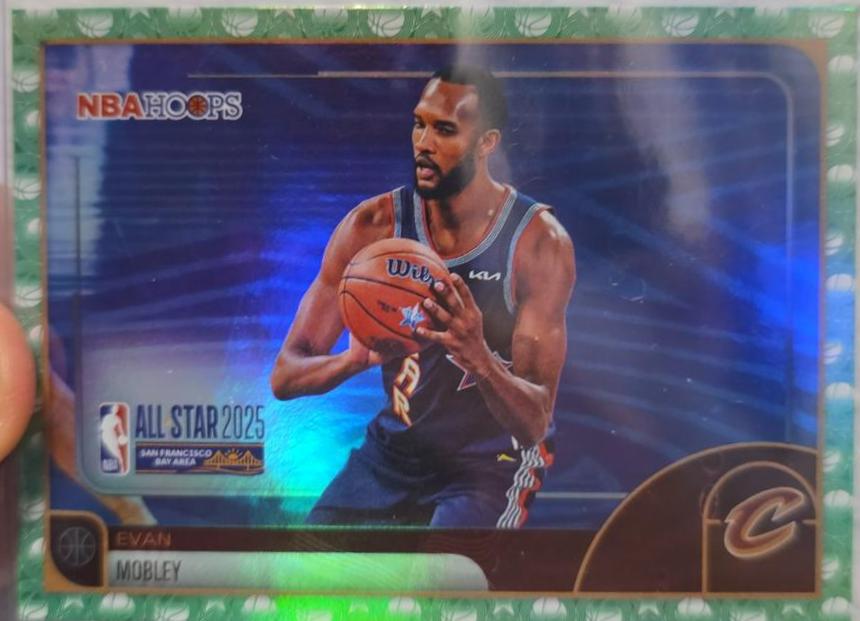Evan Mobley [Green Hoops] #281