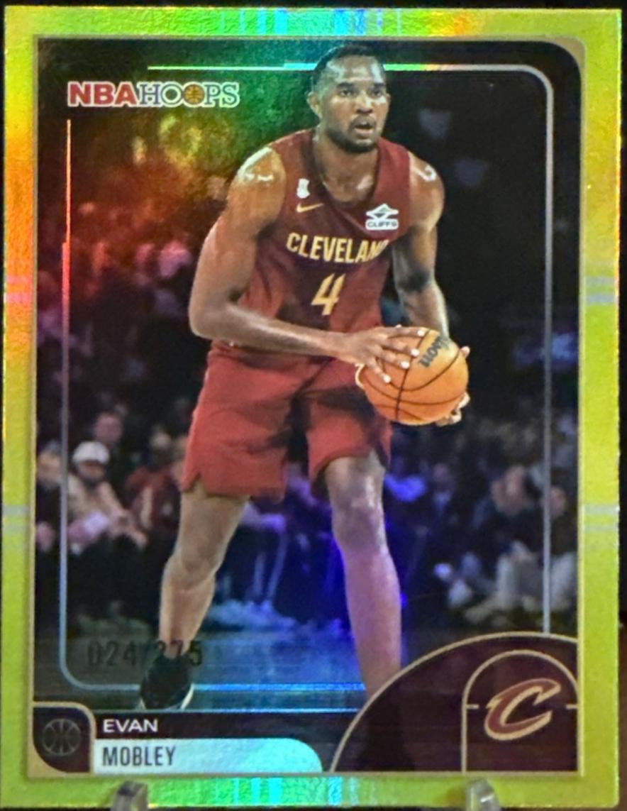 Evan Mobley [Rainbow Yellow] #28