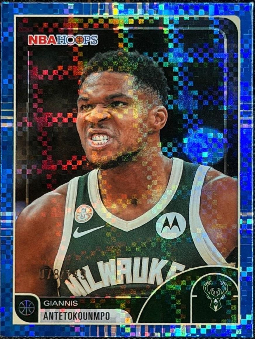 Giannis Antetokounmpo [Pixel Burst Blue] #165
