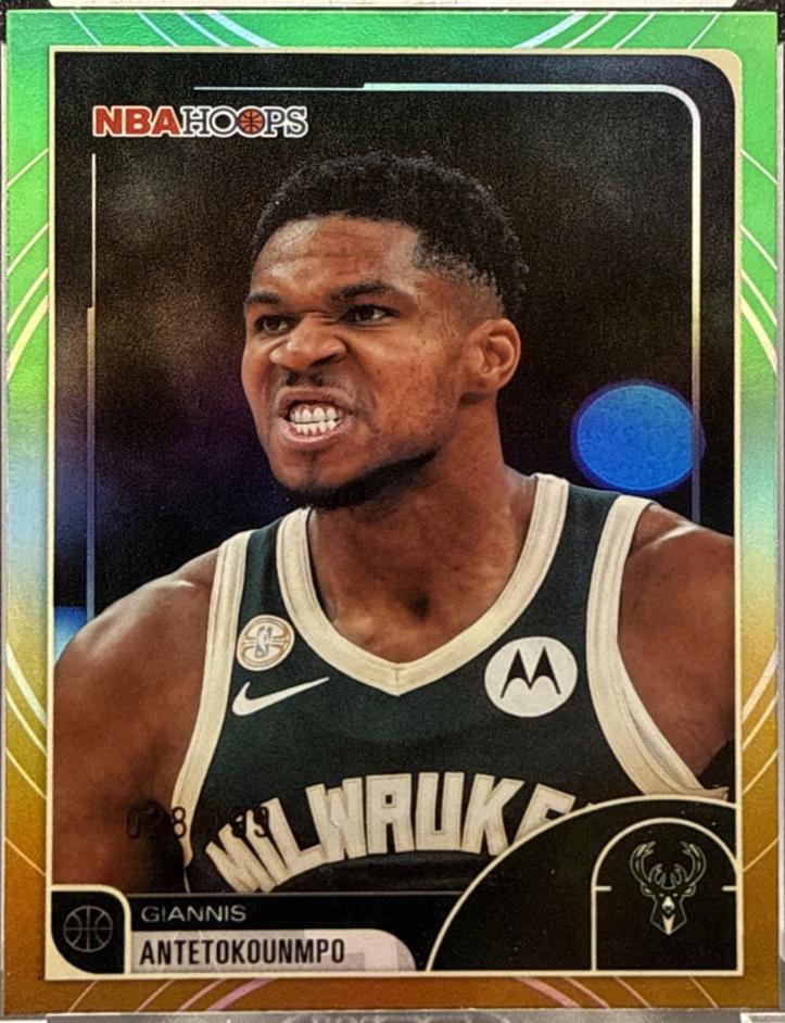 Giannis Antetokounmpo [Rainbow Gold Green] #165