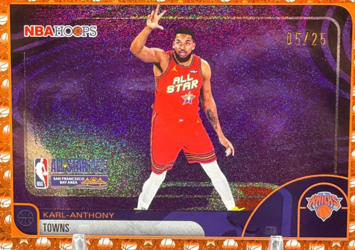 Karl-Anthony Towns [Pixel Burst Orange] #292