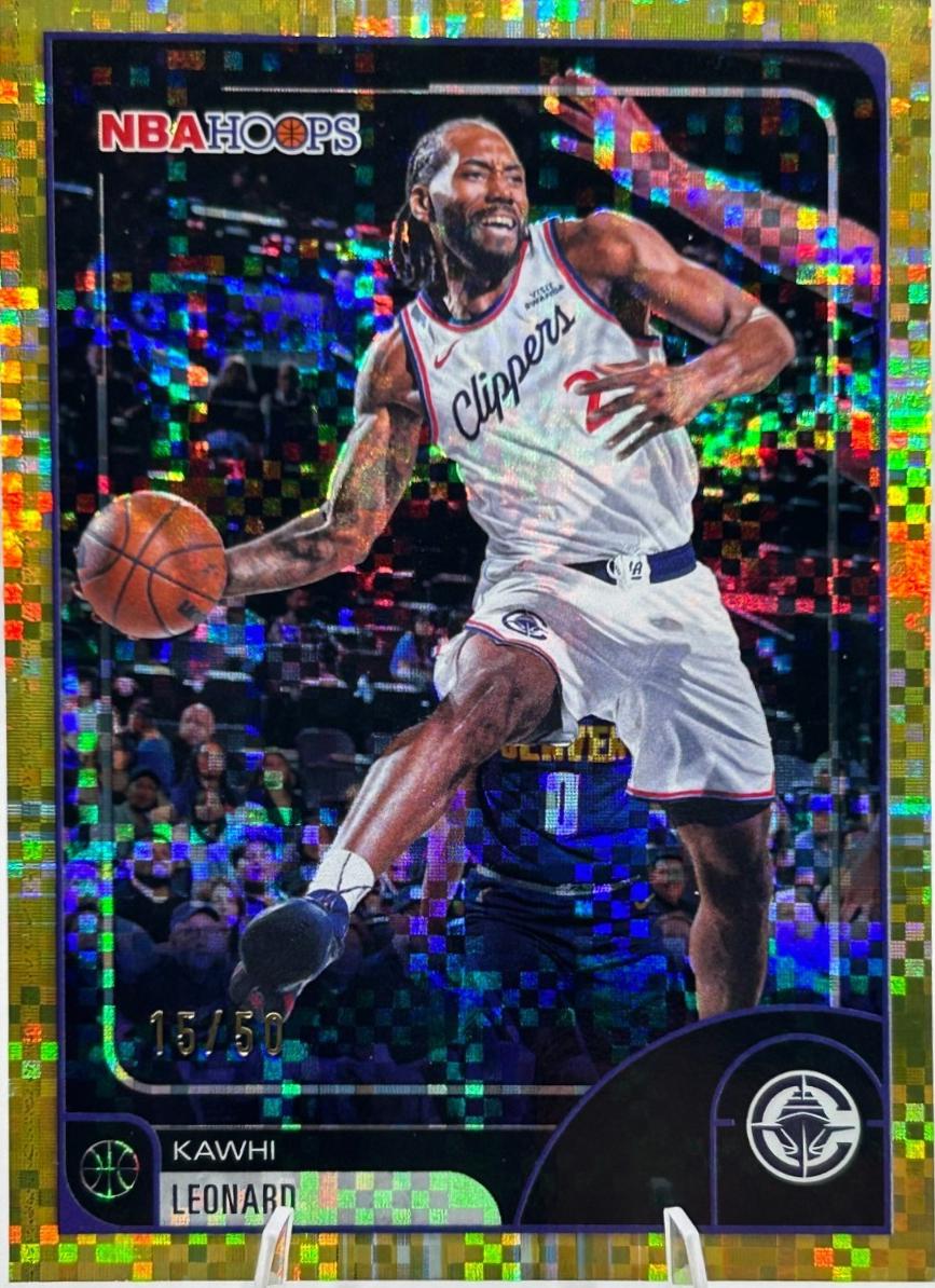 Kawhi Leonard [Light Burst Gold] #73