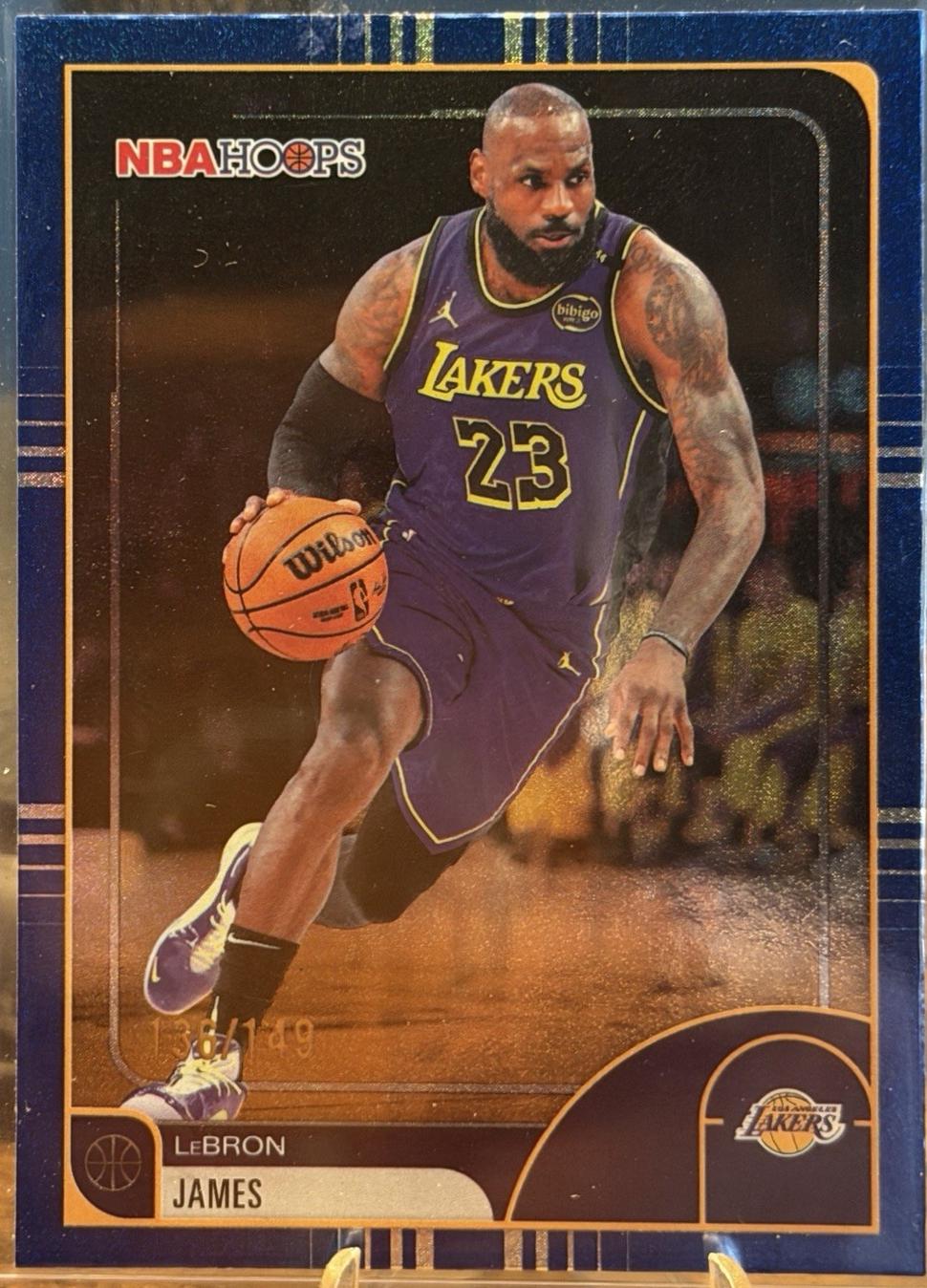 LeBron James [Pixel Burst Blue] #84