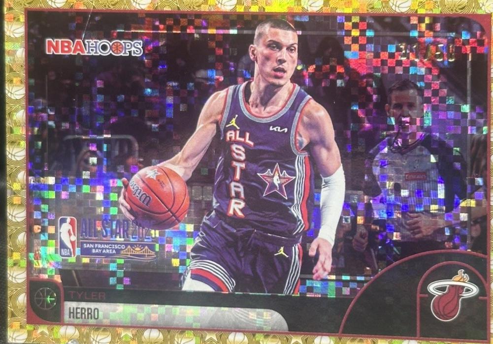 Tyler Herro [Pixel Burst Gold] #280