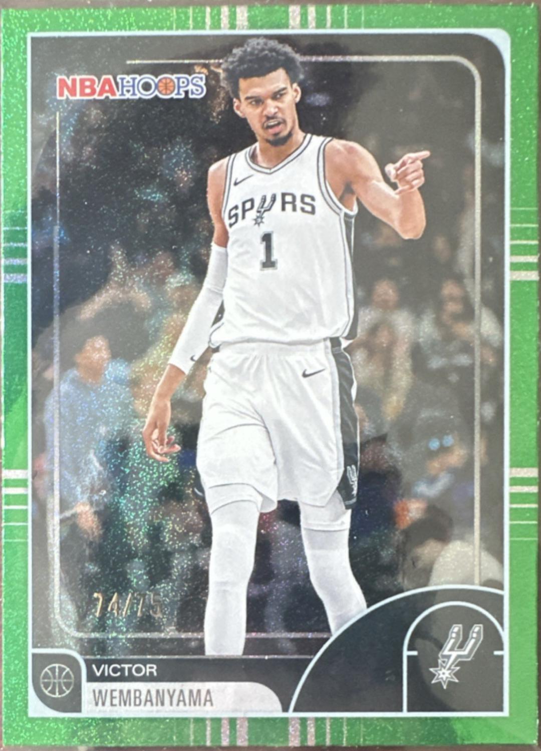 Victor Wembanyama [Pixel Burst Green] #30