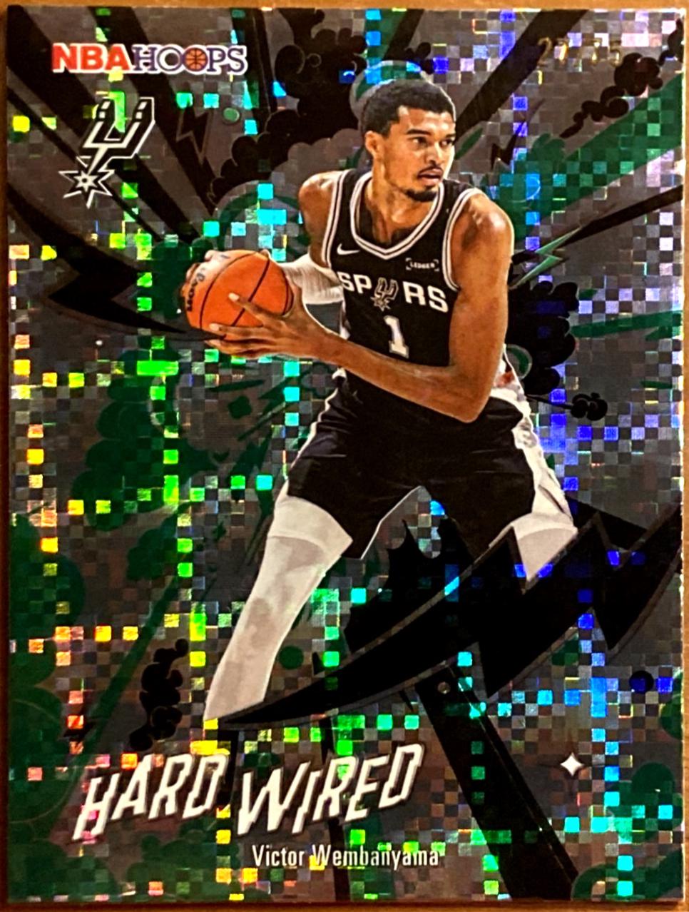 Victor Wembanyama [Light Burst Green] #HW-6