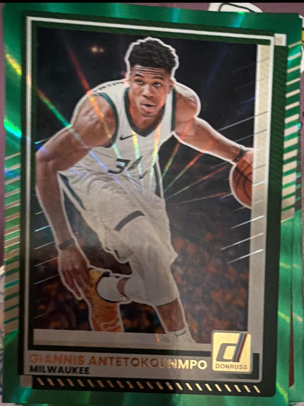Giannis Antetokounmpo [Holo Green Laser] #106