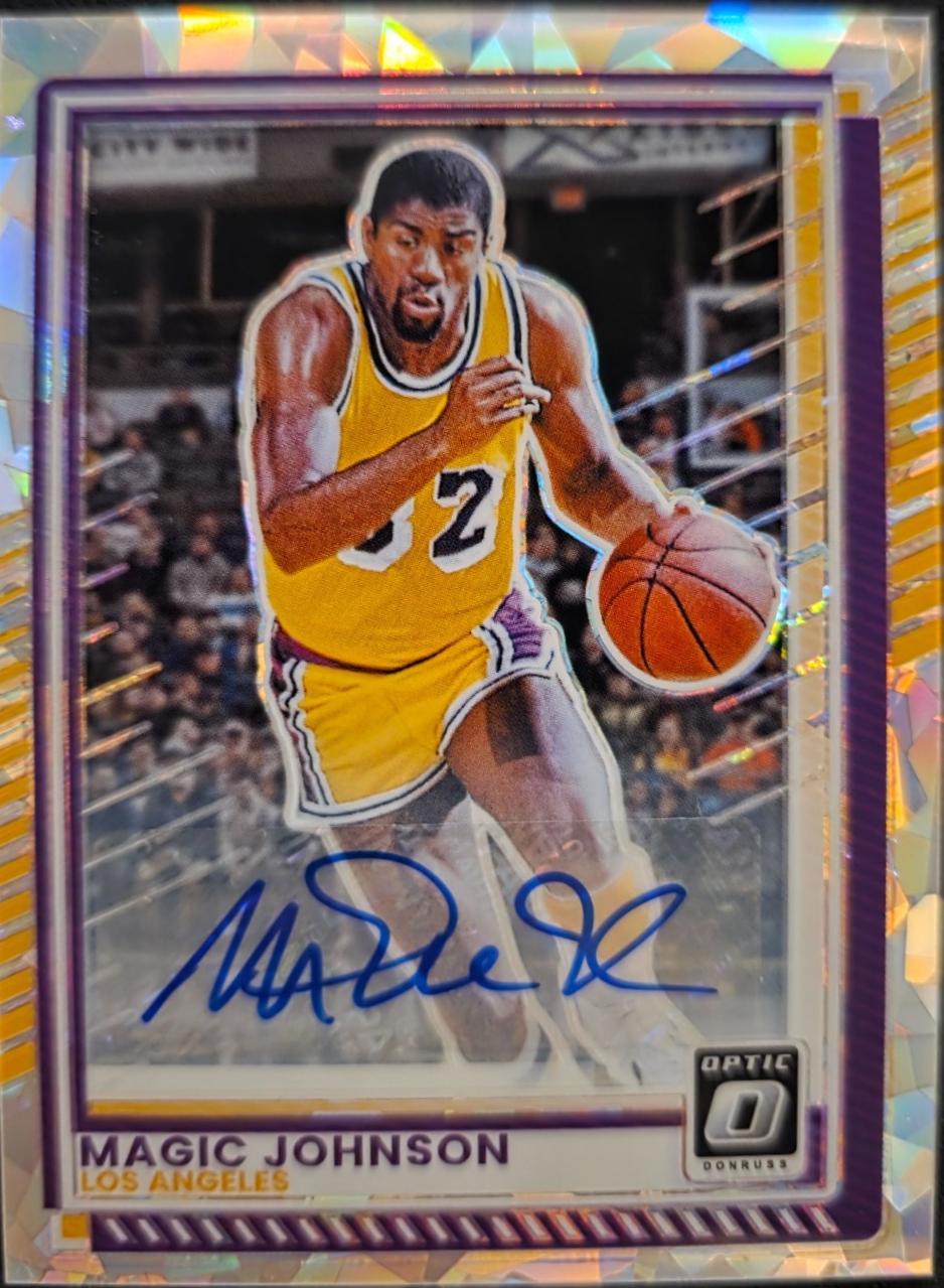 Magic Johnson [Cracked Ice Holo Optic Autograph] #141