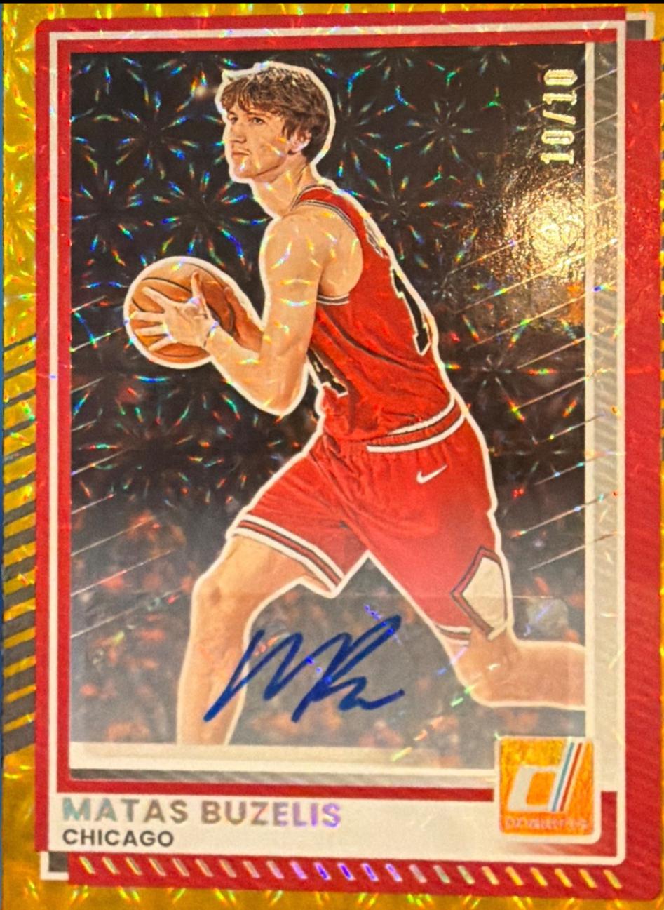 Matas Buzelis [Gold Autograph] #117