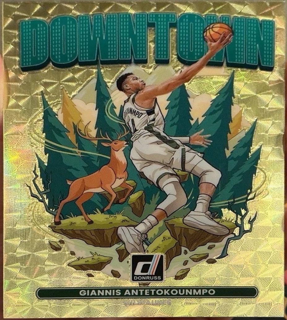 Giannis Antetokounmpo [Gold Vinyl] #15