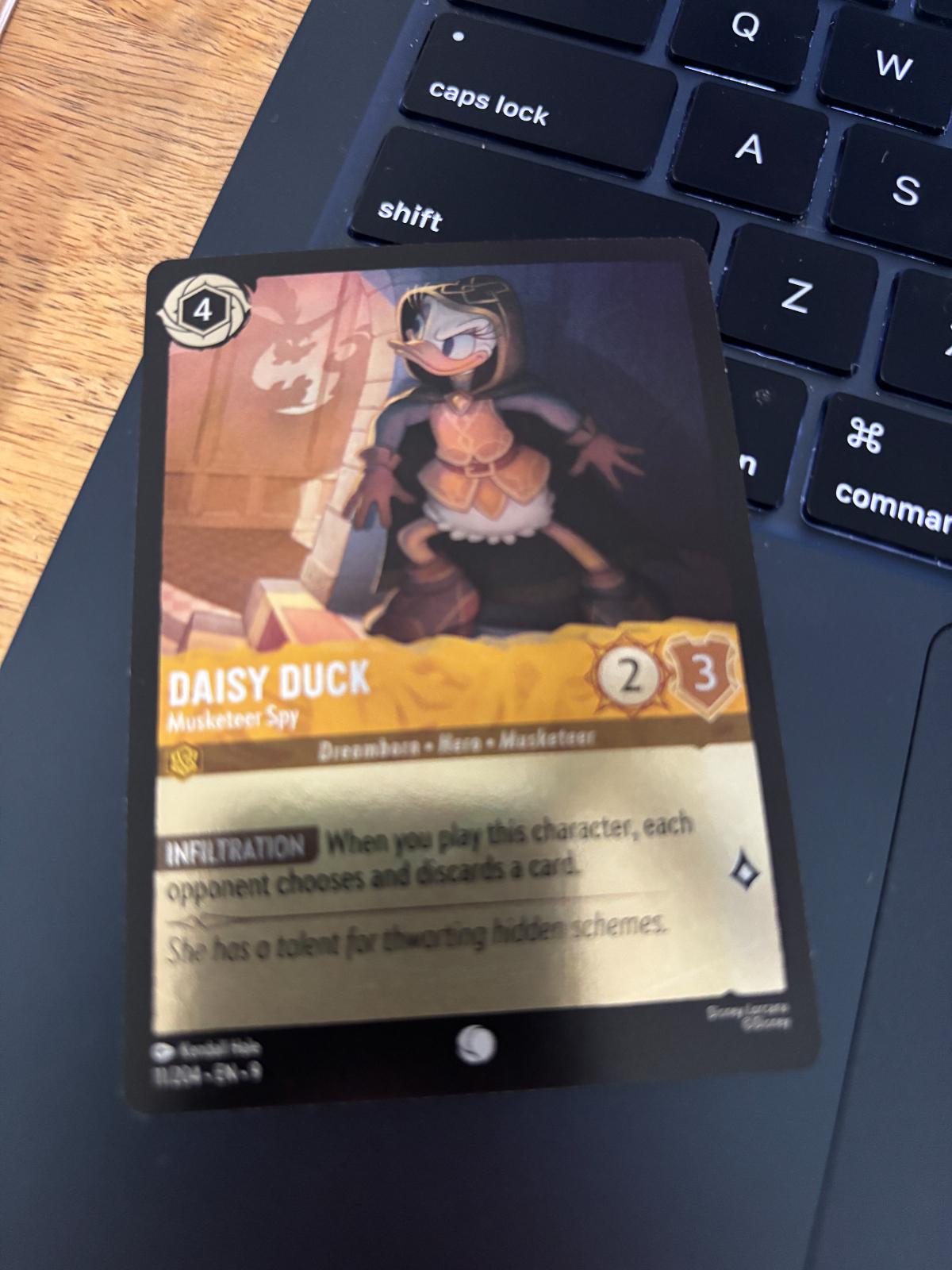 Daisy Duck - Musketeer Spy [Foil] #11