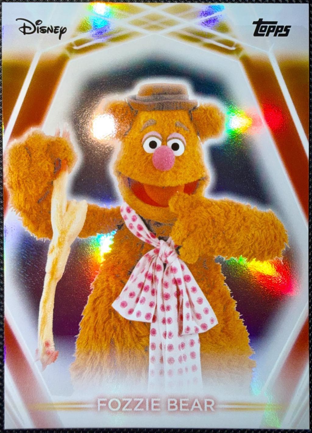 Fozzie Bear [Rainbow Foilboard] #192