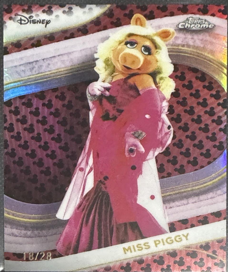 Miss Piggy [Logo Refractor] #123