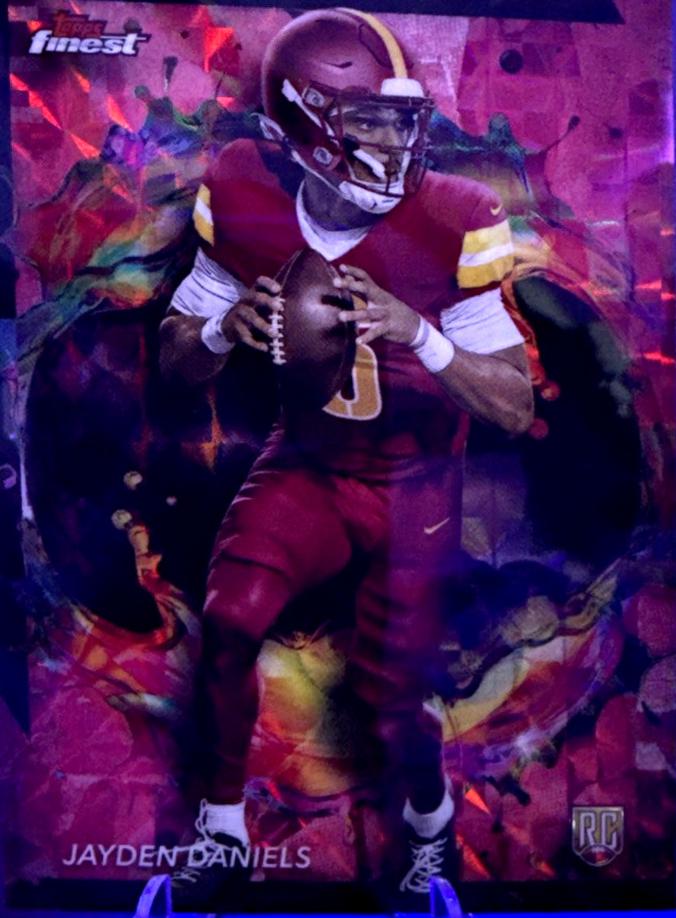 Jayden Daniels [Red Refractor] #246