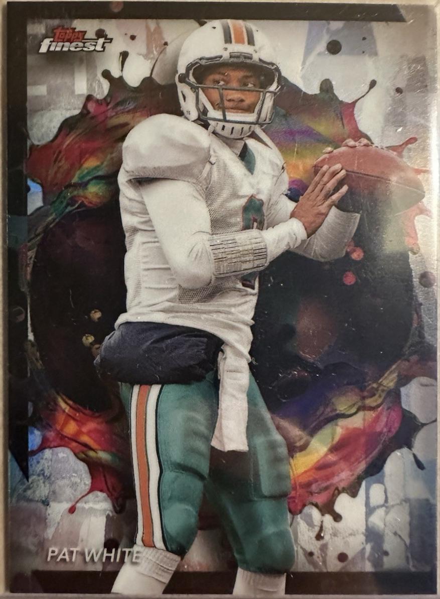 Pat White [Refractor] #225