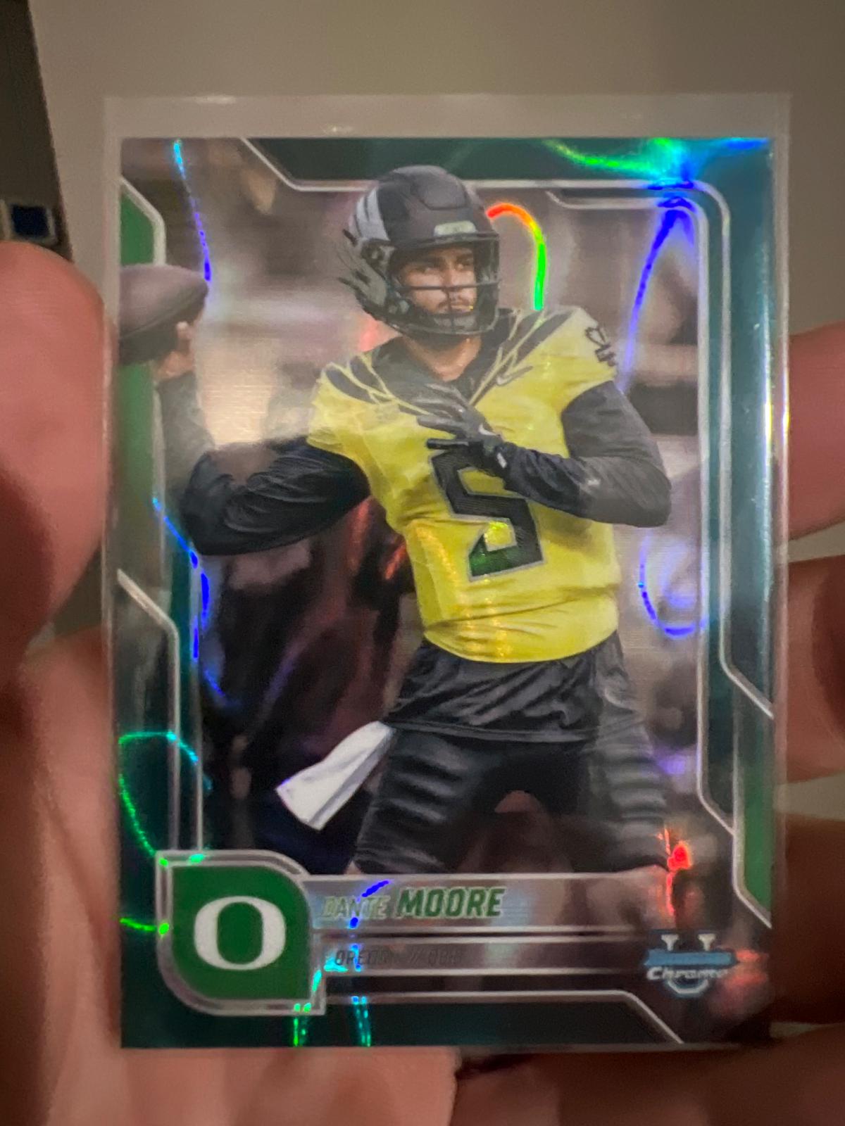 Dante Moore [Teal Lava Refractor] #137