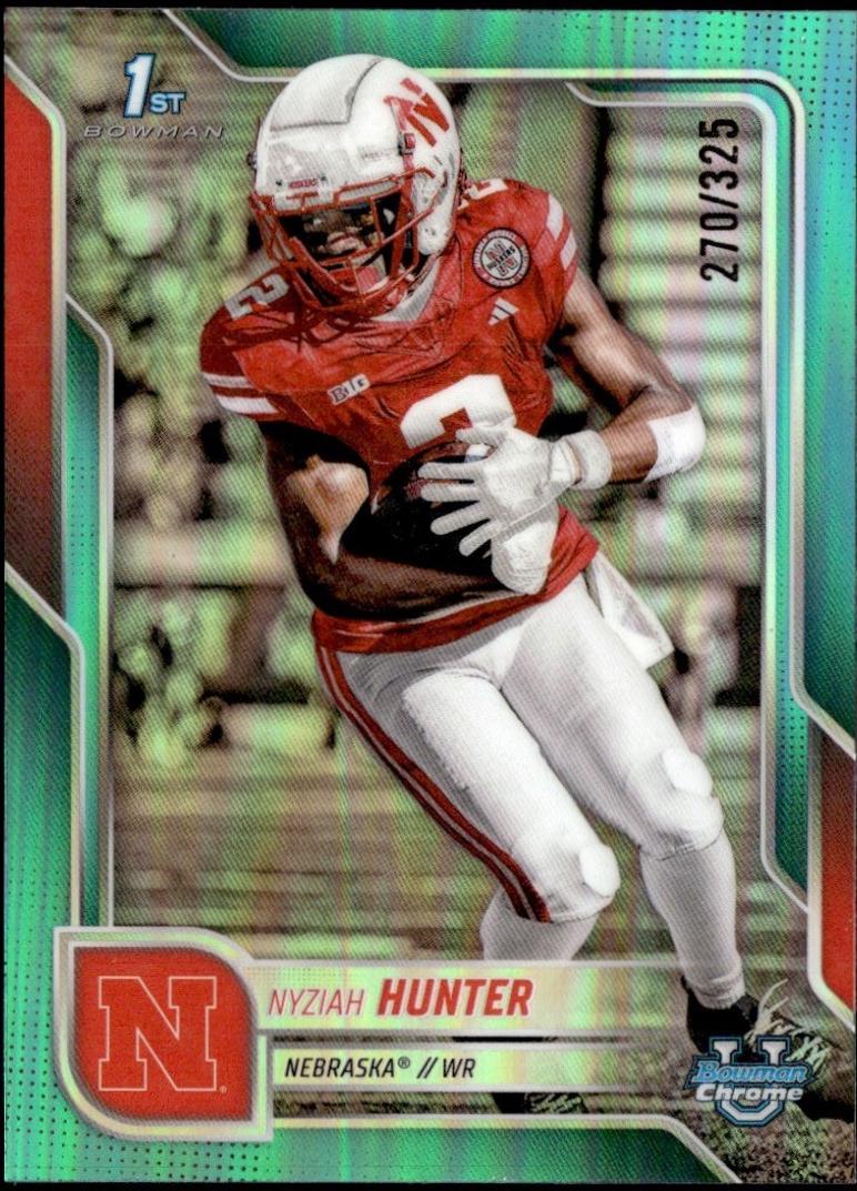 Nyziah Hunter [Aqua Refractor] #10