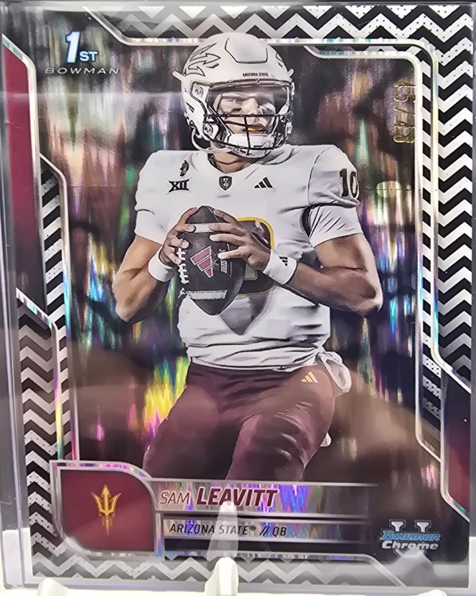 Sam Leavitt [Black White Stealth Refractor] #195