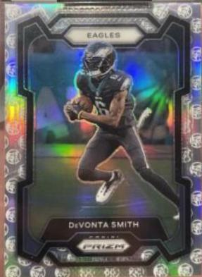 DeVonta Smith [White Knight] #240