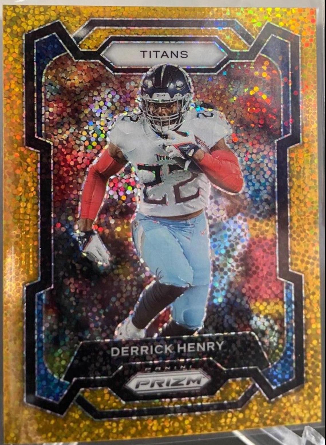 Derrick Henry [Gold Sparkle] #284