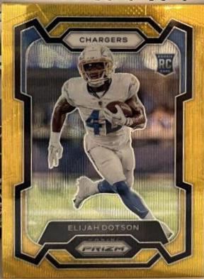 Elijah Dotson [Gold Wave] #352