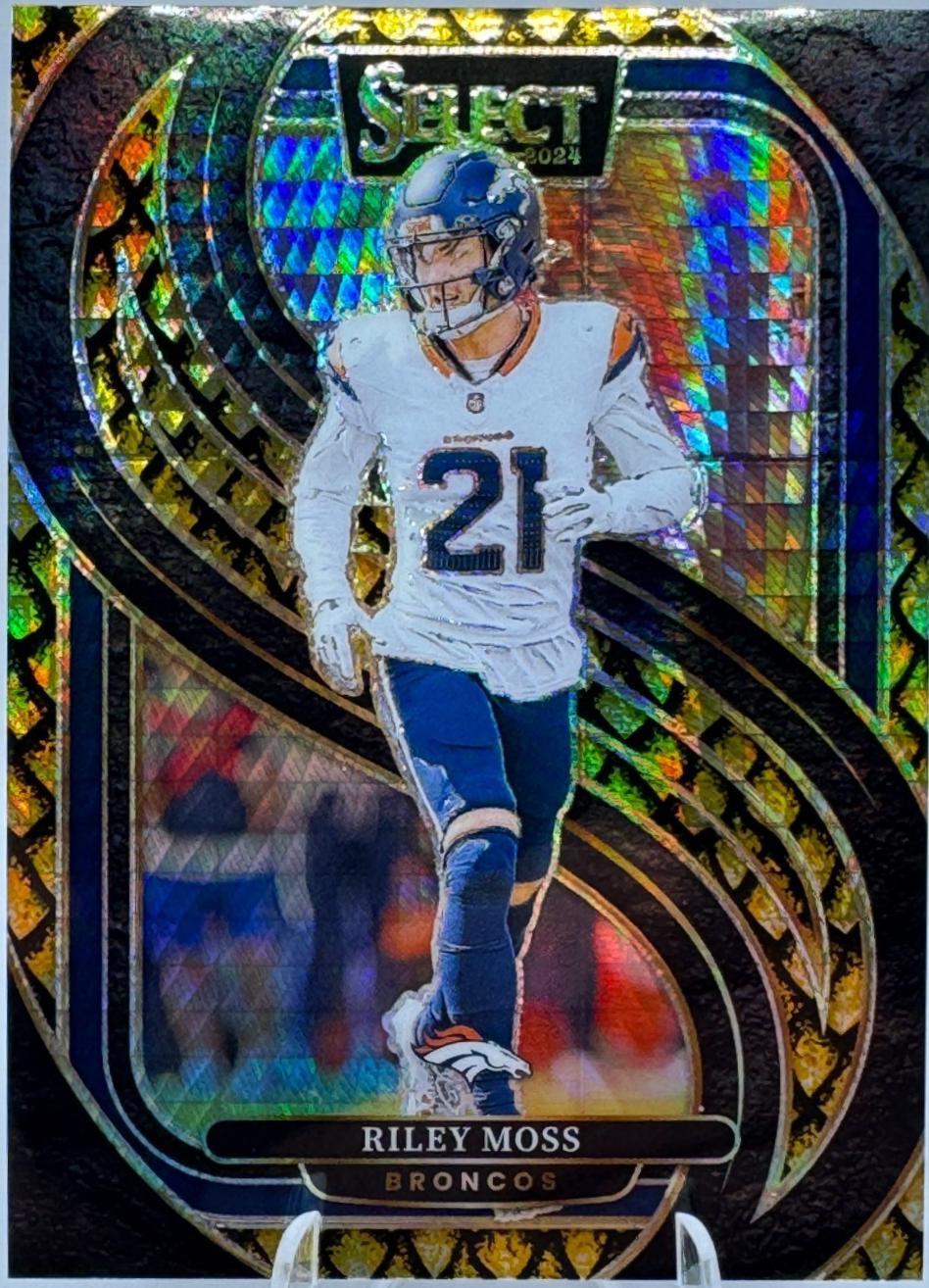 Riley Moss [Gold Dragon Scale Prizm] #190
