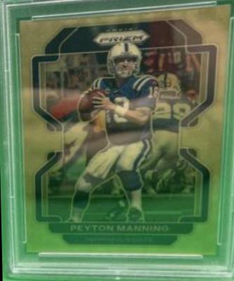 Peyton Manning [Gold Vinyl Prizm] #30