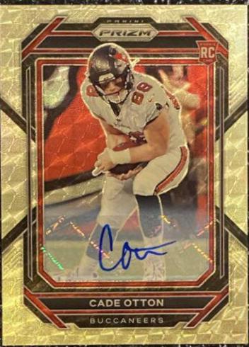 Cade Otton [Autograph Gold Vinyl] #362