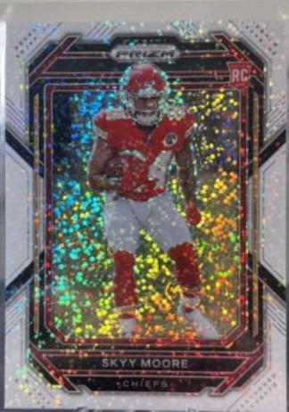 Skyy Moore [White Sparkle] #331