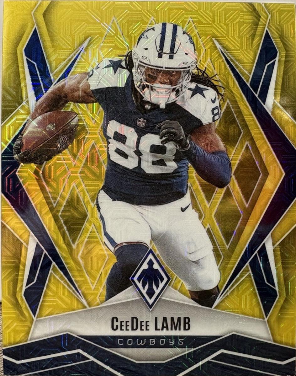 CeeDee Lamb [Yellow Mojo] #125