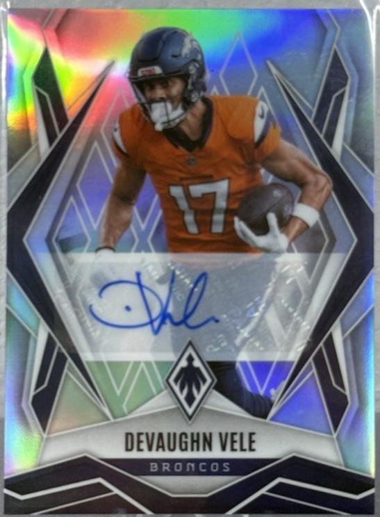 Devaughn Vele [Silver Autograph] #14