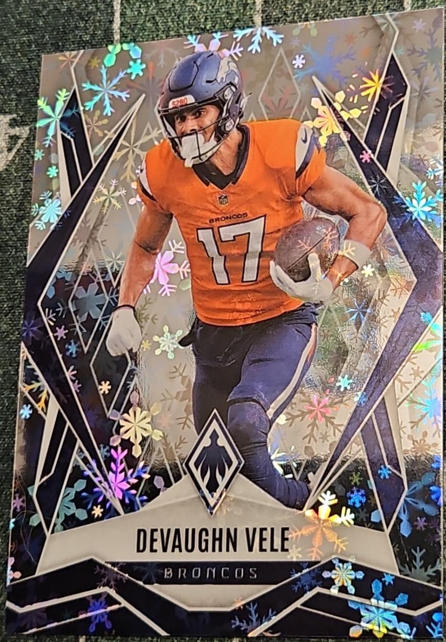 Devaughn Vele [Silver Winter] #14