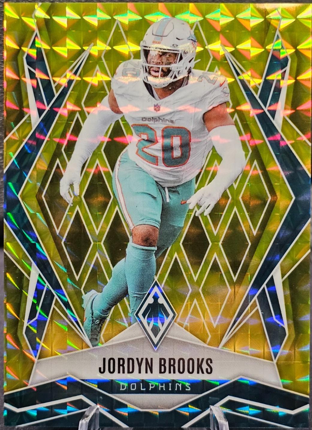 Jordyn Brooks [Yellow Pyramids] #19