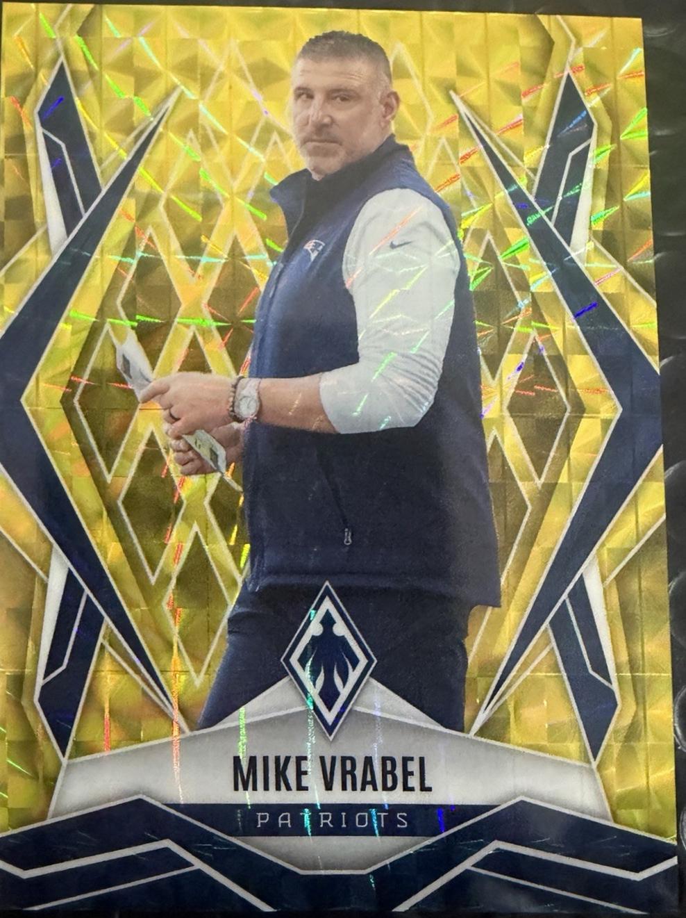 Mike Vrabel [Yellow Pyramids] #37
