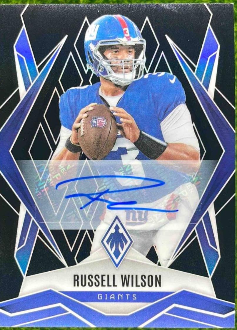 Russell Wilson [Black Autograph] #28
