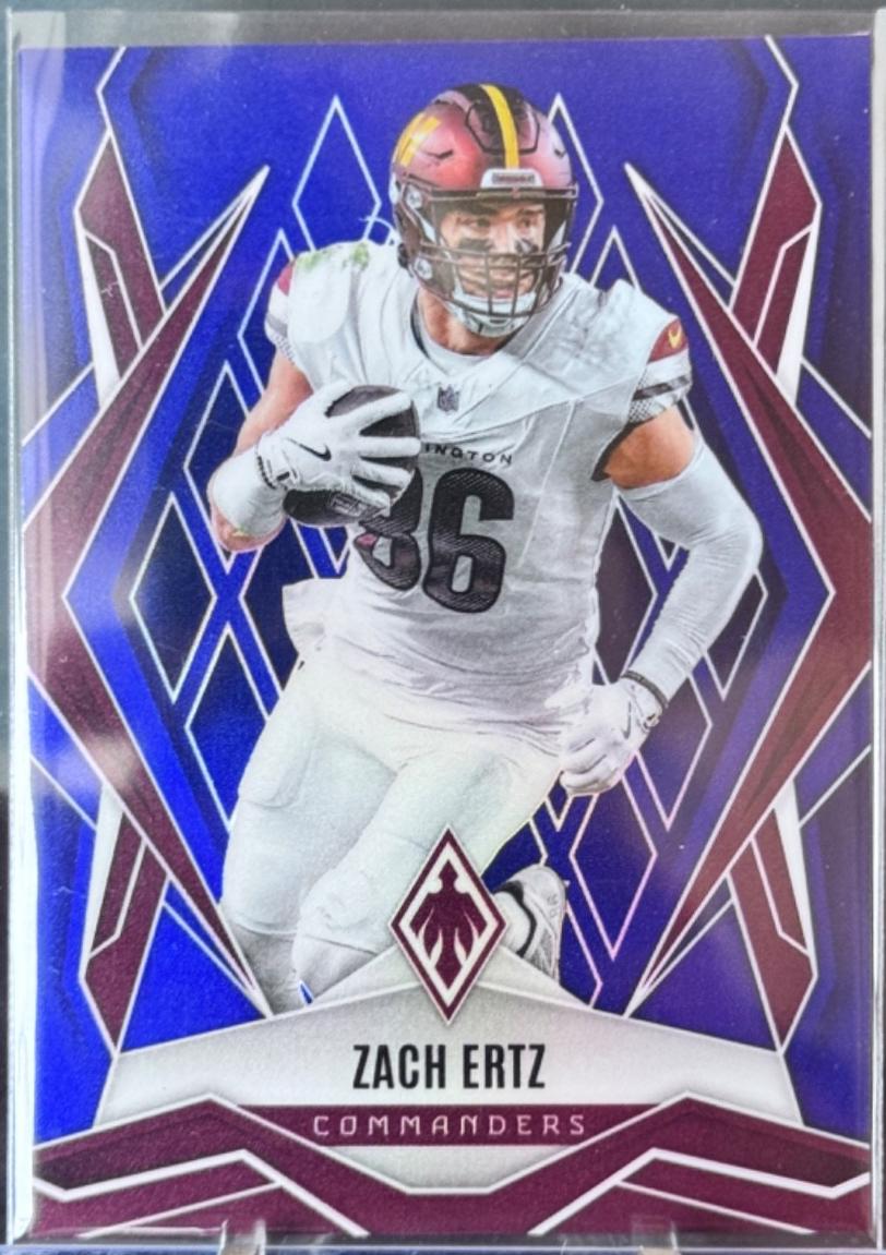 Zach Ertz [Blue] #32
