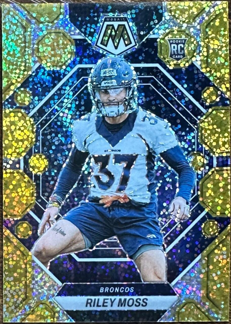 Riley Moss [Gold Sparkle] #358