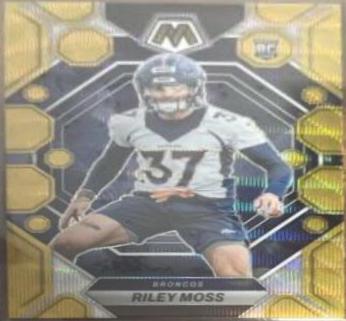 Riley Moss [Gold Wave] #358