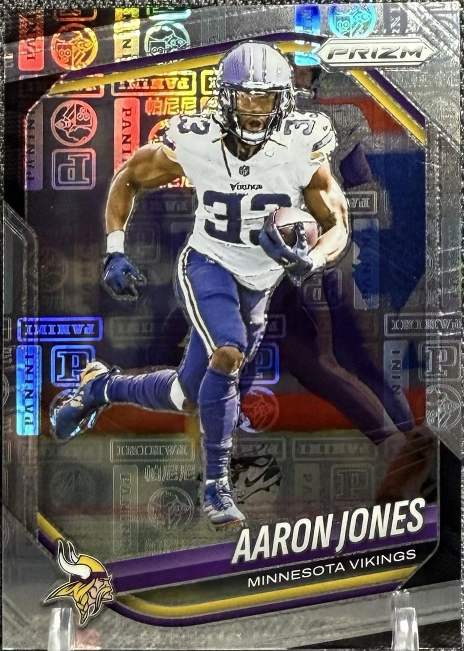 Aaron Jones [Panini Logo] #7