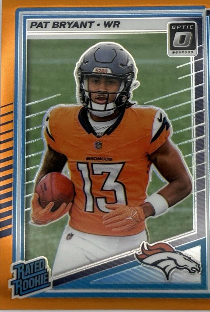 Pat Bryant [Orange] #215