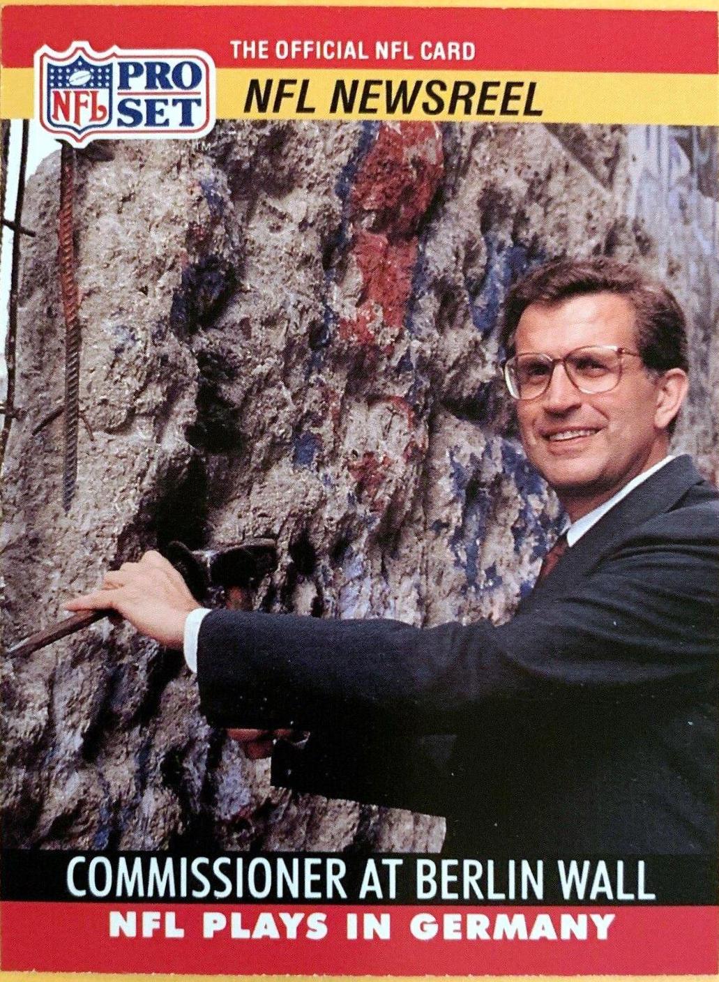 Paul Tagliabue [Peered Through the Berlin Wall] #785