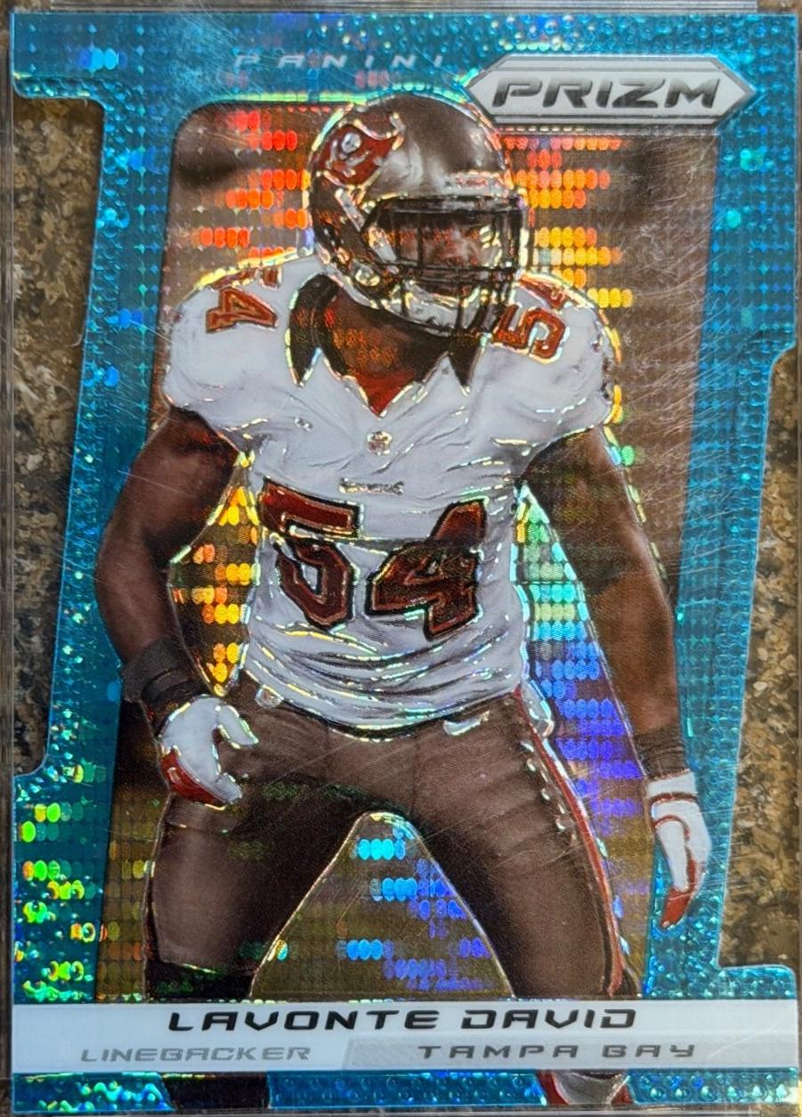 Lavonte David [Light Blue Die Cut Prizm] #151