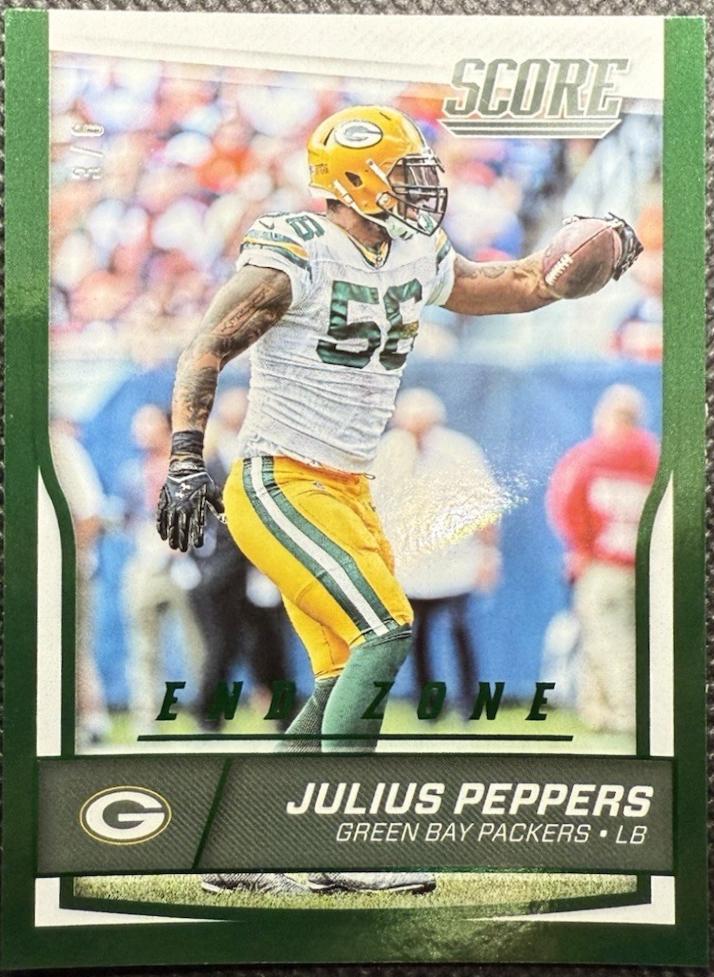 Julius Peppers [End Zone] #126