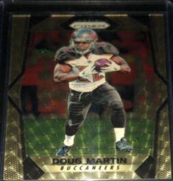Doug Martin [Gold Vinyl Prizm] #101