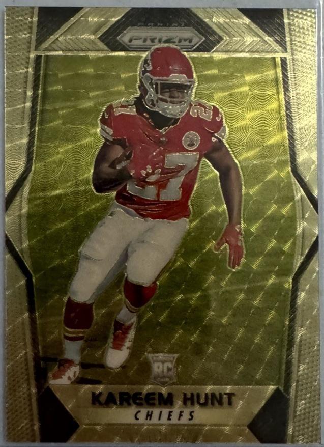 Kareem Hunt [Gold Vinyl Prizm] #253