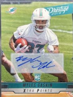 Myles Gaskin [Signature Xtra Points] #227